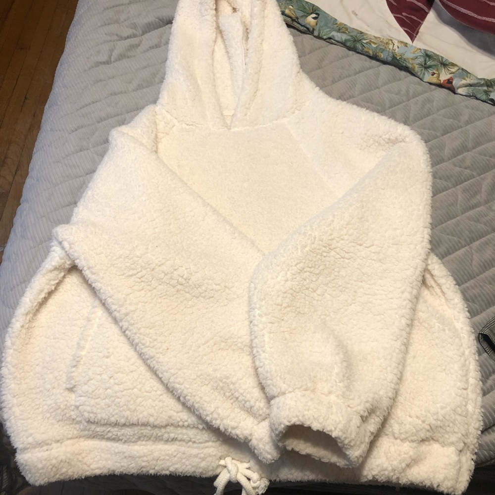 American Eagle Cream Sherpa Hoodie